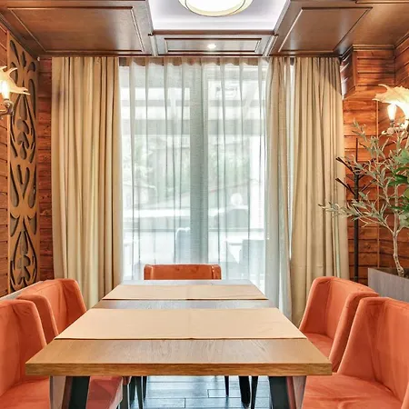 招待所 чудните мостове