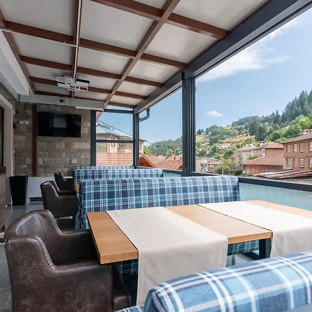 Pensjonat чудните мостове Zabŭrdo